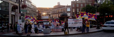 Panorama of Tibet rally in the Pit, Harvard Sq. 8/19/08
