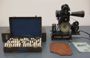 projector-with-film-cartridges1